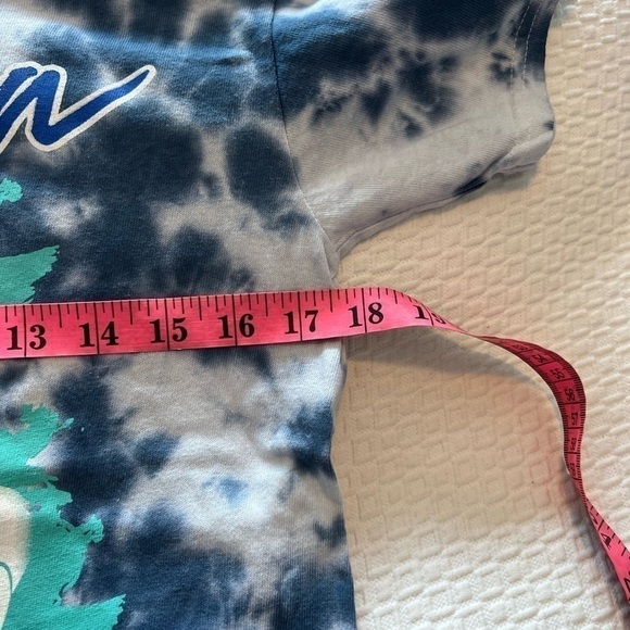 Selena Queen of Cumbia Crew Neck Tie Dye Tee - Picture 7 of 10